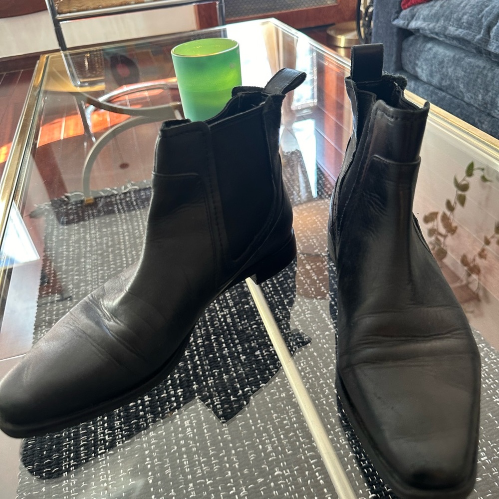 Everyday black booties genuine leather